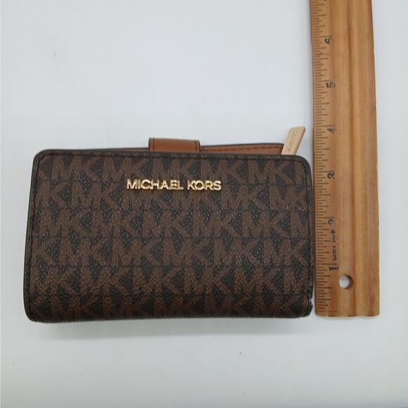 Michael Kors Medium Cece Signature Chain Shoulder Bag and Wallet Set Brown - Picture 13 of 16